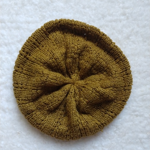 Hat - Picture 2 of 3